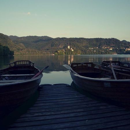 Pletna Lake View Apartment Bled Exterior photo