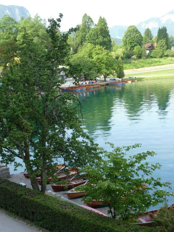 Pletna Lake View Apartment Bled Exterior photo