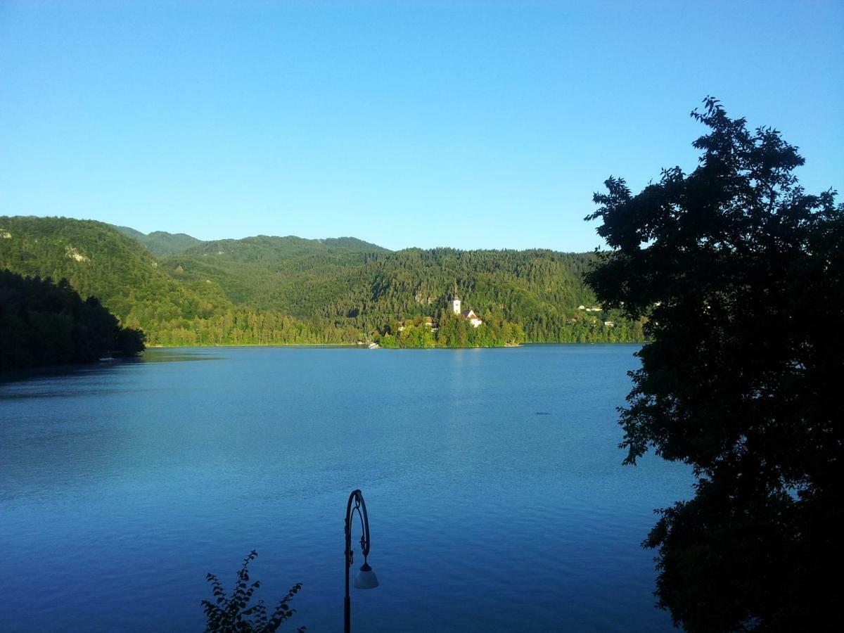 Pletna Lake View Apartment Bled Exterior photo